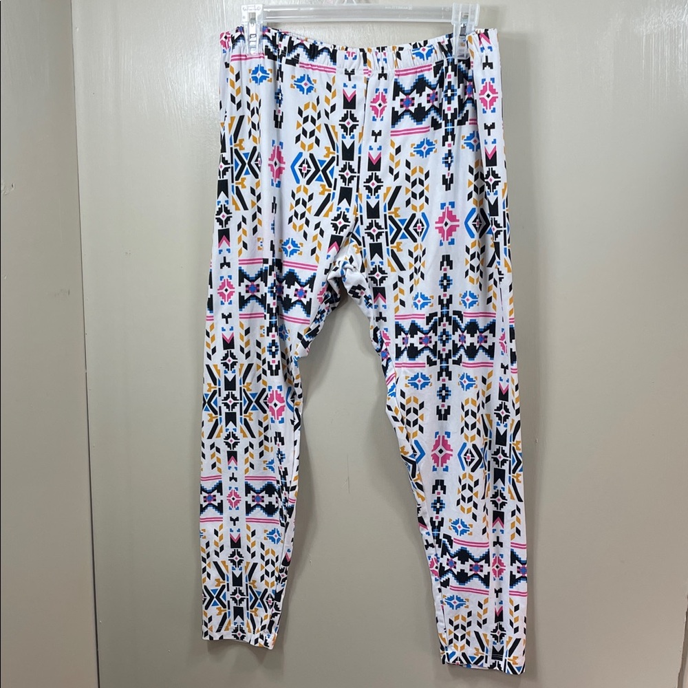 White Aztec Print Stretch Leggings - Multicolor
